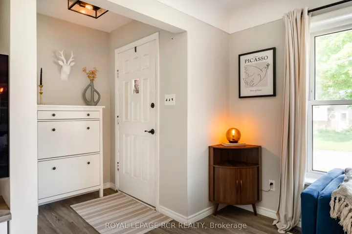 9 Ponsford Street, East Luther Grand Valley, ON L9W 5W7
