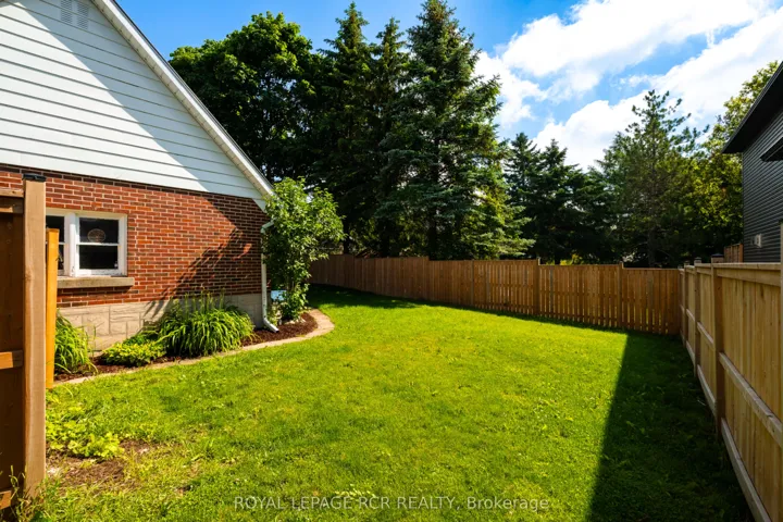 9 Ponsford Street, East Luther Grand Valley, ON L9W 5W7