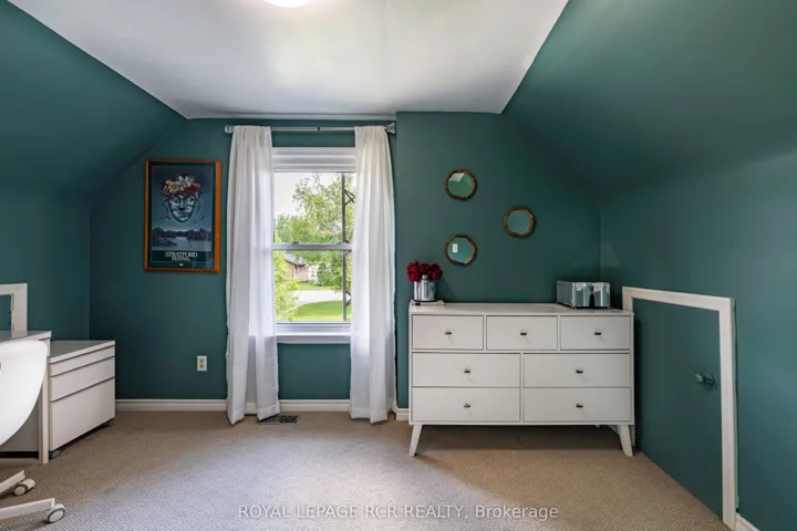 9 Ponsford Street, East Luther Grand Valley, ON L9W 5W7