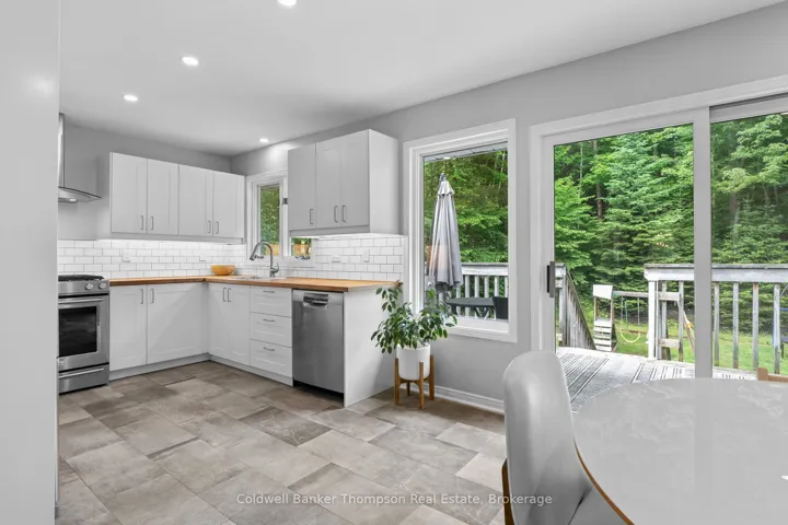 312 Old Aspdin Road, Huntsville, ON P0B 1M0