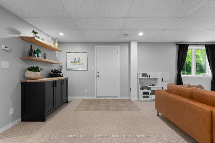 312 Old Aspdin Road, Huntsville, ON P0B 1M0