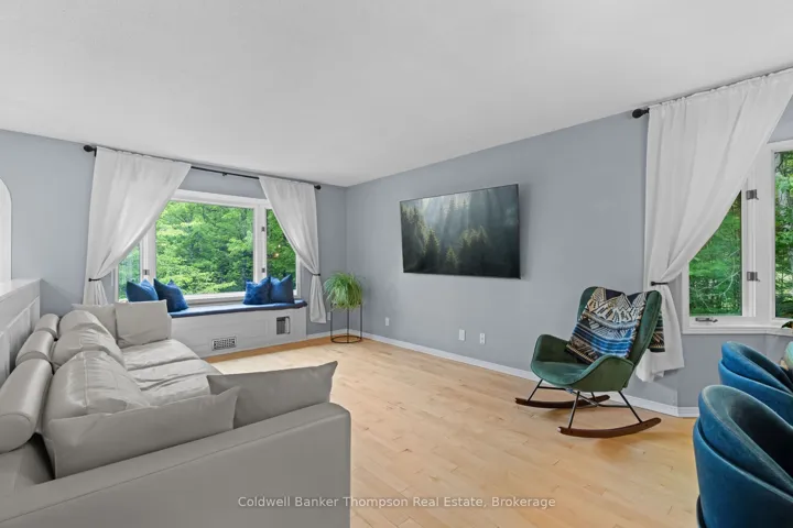 312 Old Aspdin Road, Huntsville, ON P0B 1M0