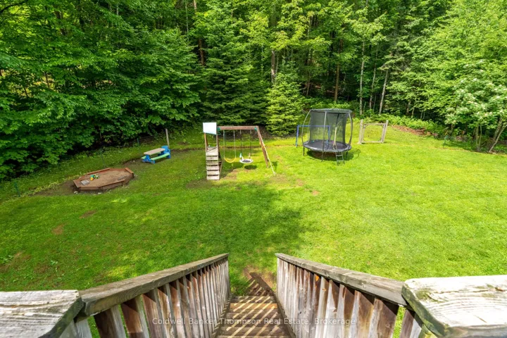 312 Old Aspdin Road, Huntsville, ON P0B 1M0