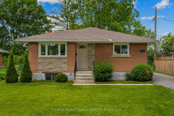 1311 Adirondack Drive, Parkway Park – Queensway Terrace S And Area, ON K2C 2V7
