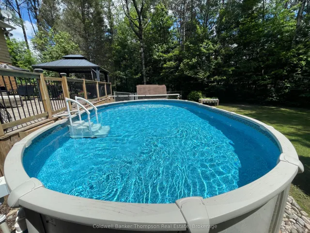 26' Salt Water Solar & Gas Heated Pool