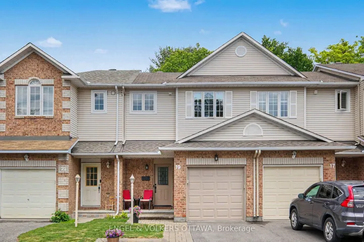 19 Riverbank Court, Stittsville – Munster – Richmond, ON K2S 1V7