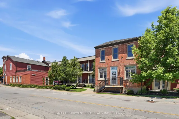 3710 Main Street, Niagara Falls, ON L2G 6B1