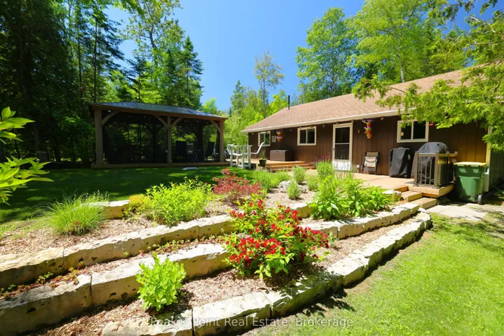 6 Kahgee Street, Native Leased Lands, ON N0H 2G0