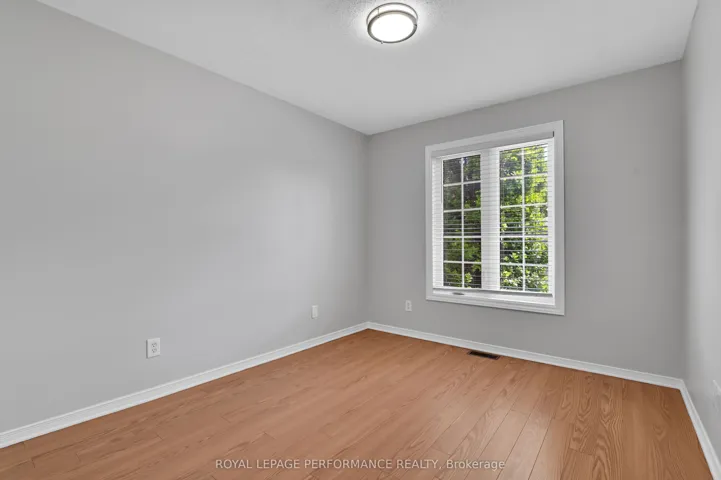 6009 Pineglade Crescent, Orleans – Convent Glen And Area, ON K1W 1G8