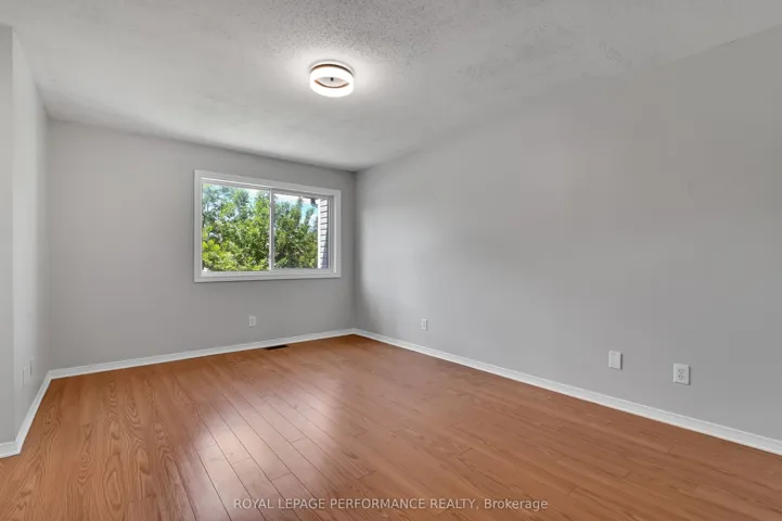 6009 Pineglade Crescent, Orleans – Convent Glen And Area, ON K1W 1G8