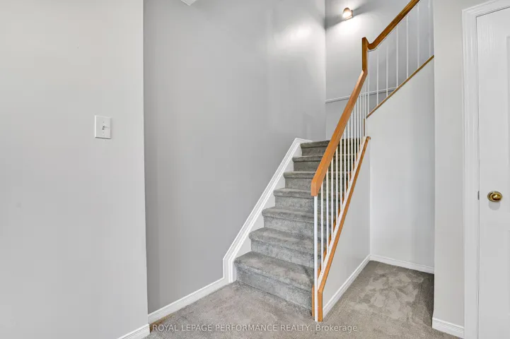 6009 Pineglade Crescent, Orleans – Convent Glen And Area, ON K1W 1G8