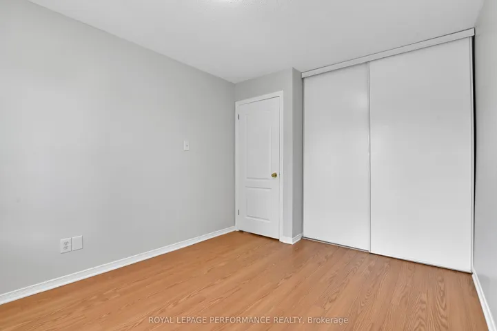 6009 Pineglade Crescent, Orleans – Convent Glen And Area, ON K1W 1G8