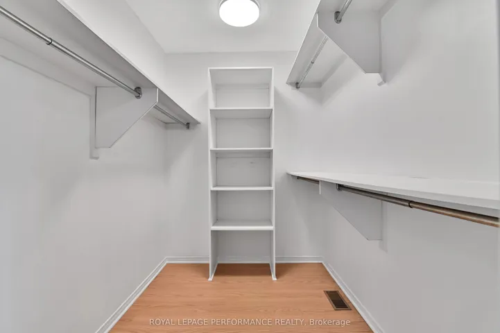 6009 Pineglade Crescent, Orleans – Convent Glen And Area, ON K1W 1G8