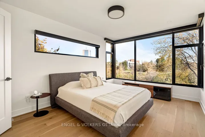 127 Peridot Private, Dows Lake – Civic Hospital And Area, ON K2C 3M3