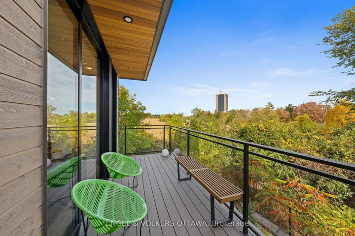 127 Peridot Private, Dows Lake – Civic Hospital And Area, ON K2C 3M3