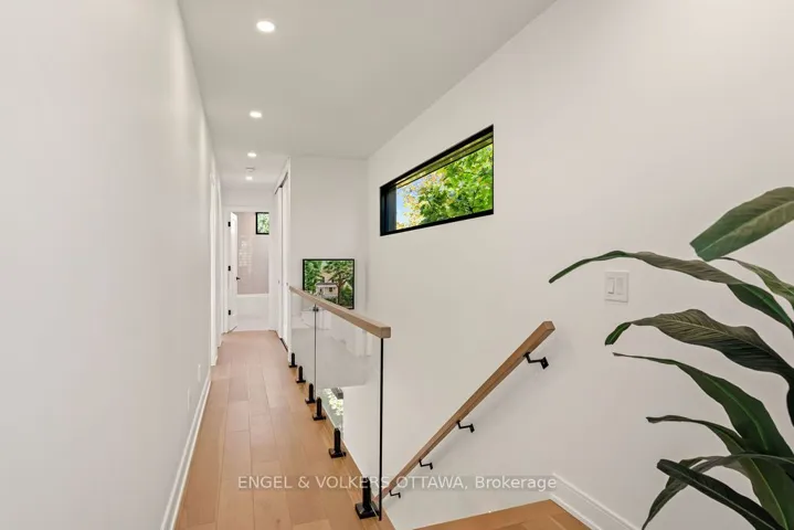 127 Peridot Private, Dows Lake – Civic Hospital And Area, ON K2C 3M3