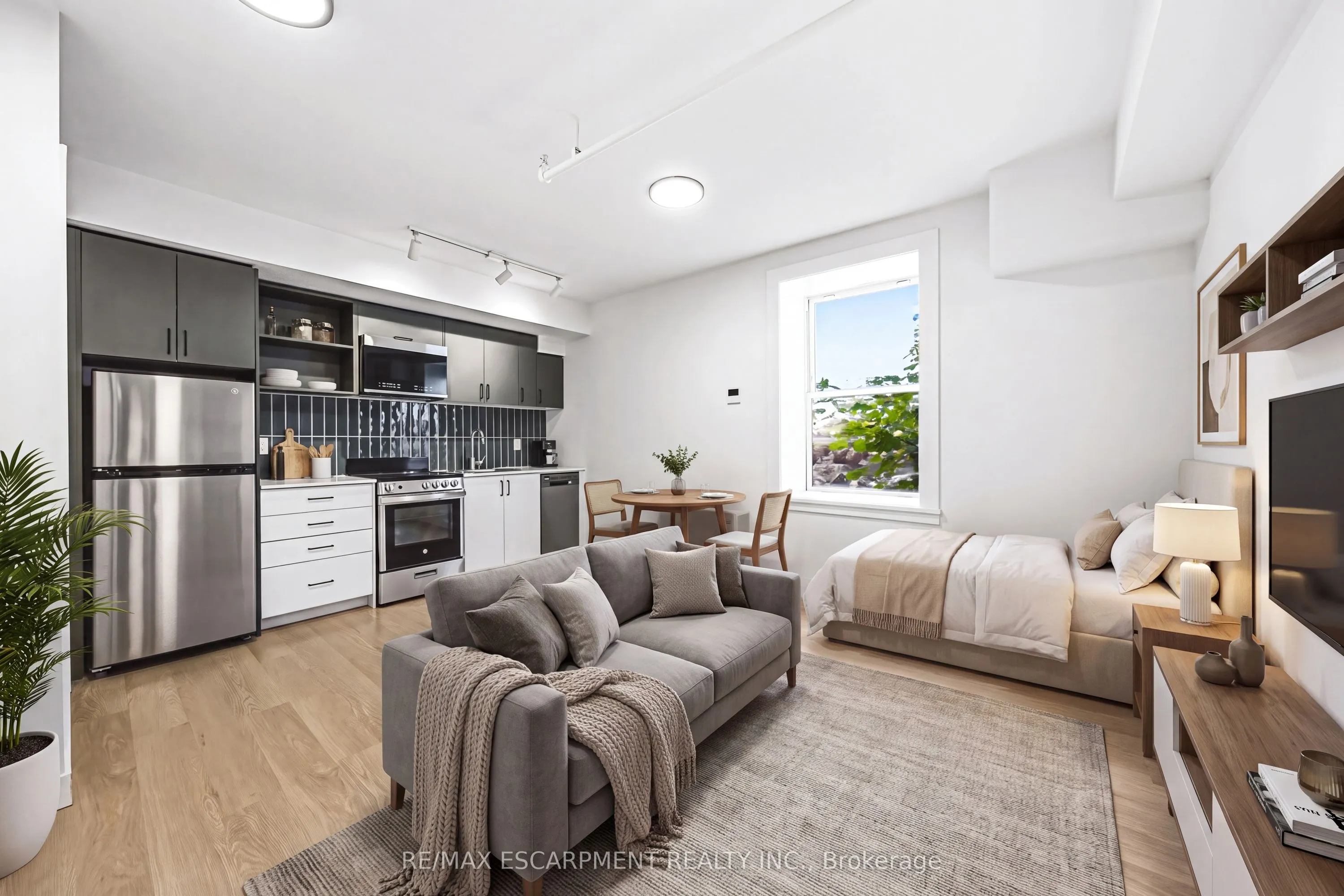 Multiplex For Lease | X13522738