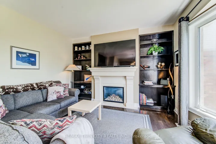 51 Wakefield Street, Woolwich, ON N0B 1M0