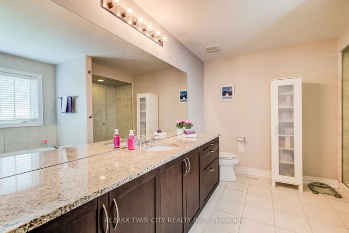 51 Wakefield Street, Woolwich, ON N0B 1M0