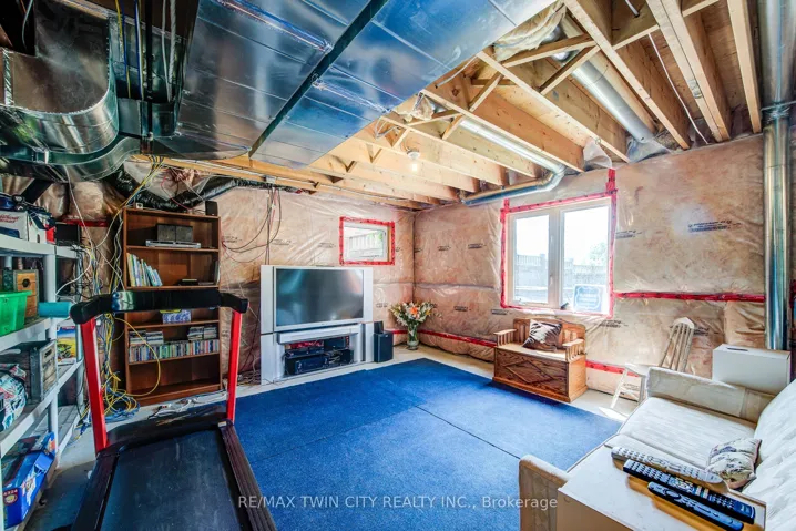 51 Wakefield Street, Woolwich, ON N0B 1M0