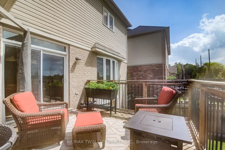 51 Wakefield Street, Woolwich, ON N0B 1M0