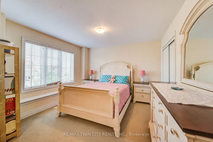 51 Wakefield Street, Woolwich, ON N0B 1M0