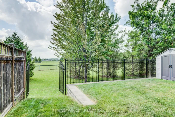 51 Wakefield Street, Woolwich, ON N0B 1M0