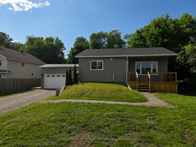 7510 Roger Stevens Drive, Montague, ON K7A 4X9