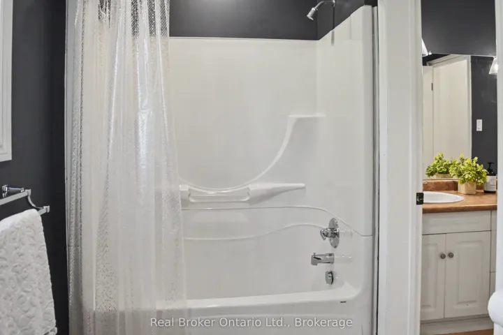 617 Louis Street, Saugeen Shores, ON N0H 2C4