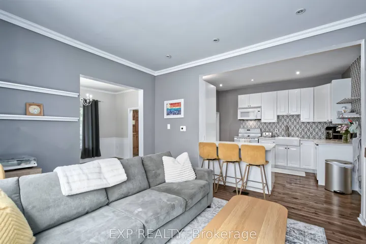 49 Euclid Avenue, London South, ON N6C 1C2