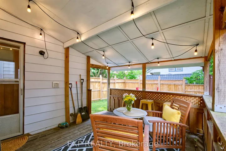 49 Euclid Avenue, London South, ON N6C 1C2