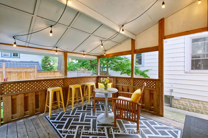 49 Euclid Avenue, London South, ON N6C 1C2