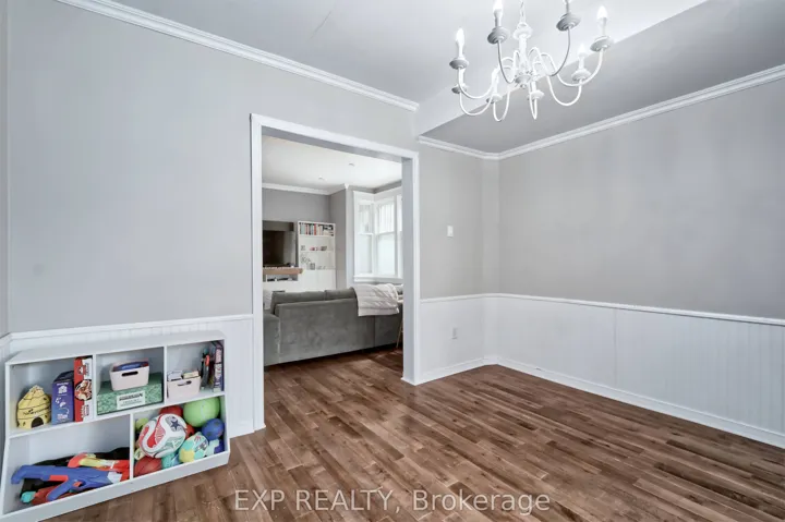 49 Euclid Avenue, London South, ON N6C 1C2
