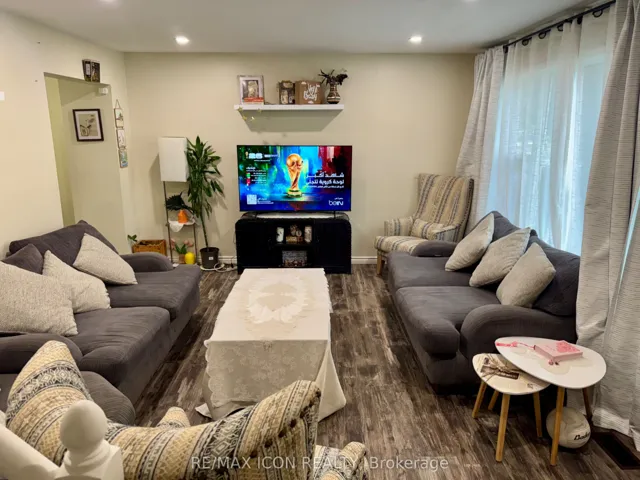 33 Sasha Crescent, London South, ON N6E 2M4