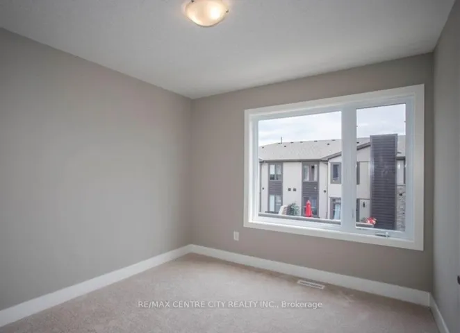 2070 Meadowgate Boulevard 37, London South, ON N6M 0H5