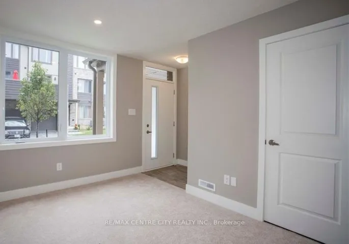 2070 Meadowgate Boulevard 37, London South, ON N6M 0H5