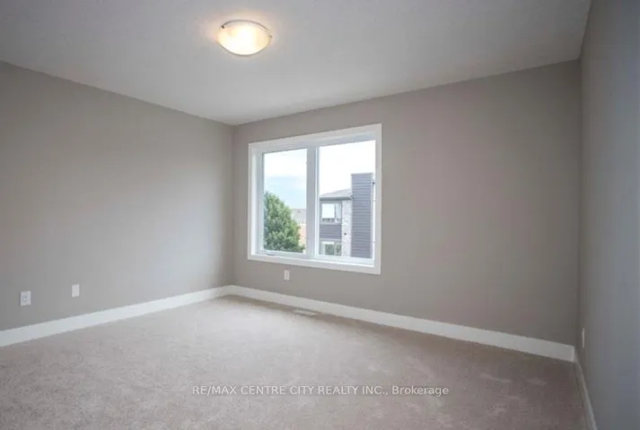 2070 Meadowgate Boulevard 37, London South, ON N6M 0H5