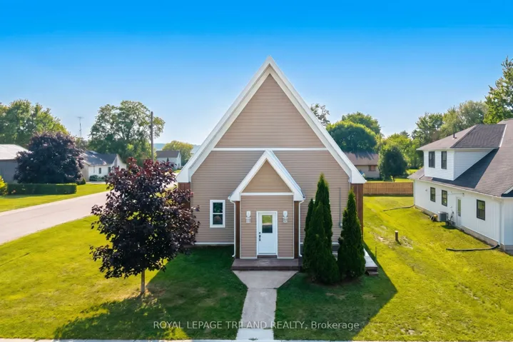 Excellent family living in rural Ontario