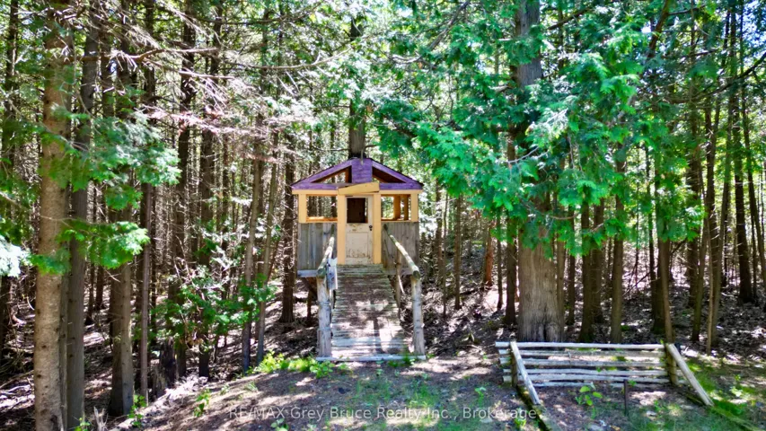 9 Hope Drive, Northern Bruce Peninsula, ON N0H 1Z0