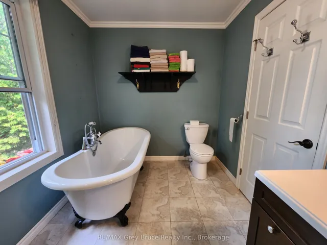 9 Hope Drive, Northern Bruce Peninsula, ON N0H 1Z0