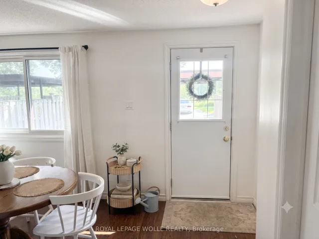 279 Sandowne Drive 14, Waterloo, ON N2K 2C1