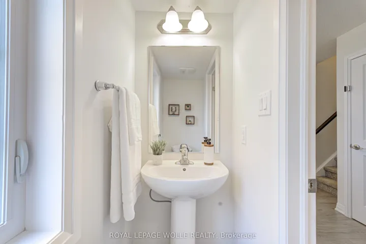 145 South Creek Drive A1, Kitchener, ON N2P 0E1