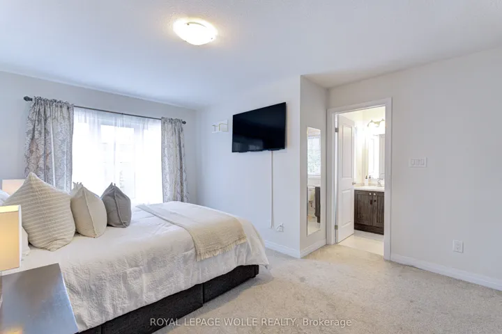 145 South Creek Drive A1, Kitchener, ON N2P 0E1