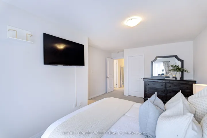 145 South Creek Drive A1, Kitchener, ON N2P 0E1