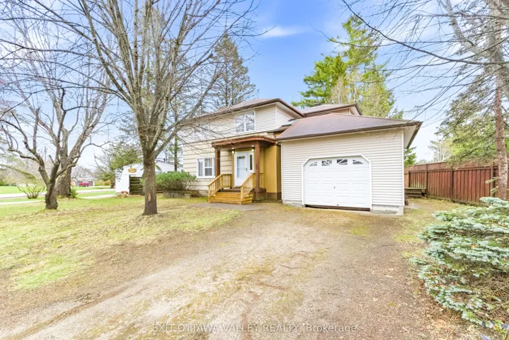 22 Cabot Place, Deep River, ON K0J 1P0