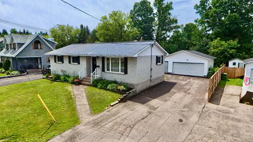 23 Doran w/ Dbl Drive & Detached Garage