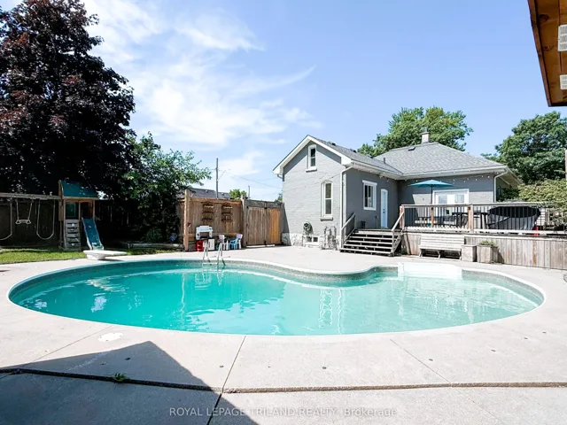 12 East Avenue, St. Thomas, ON N5R 3S8