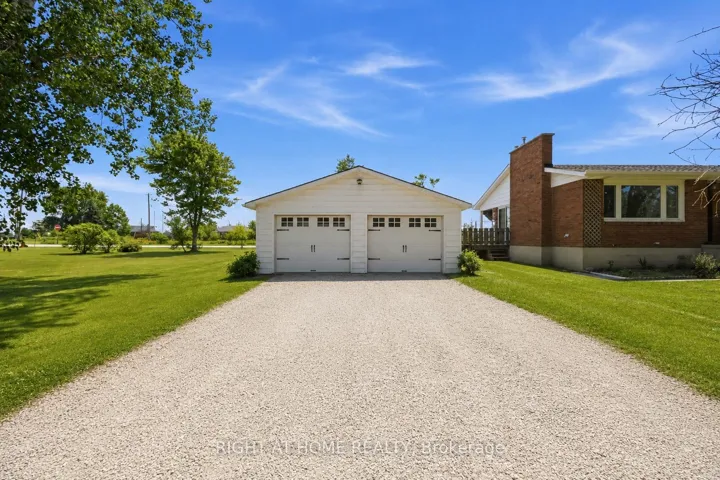 1933 Plank Road, St. Clair, ON N7T 7H5