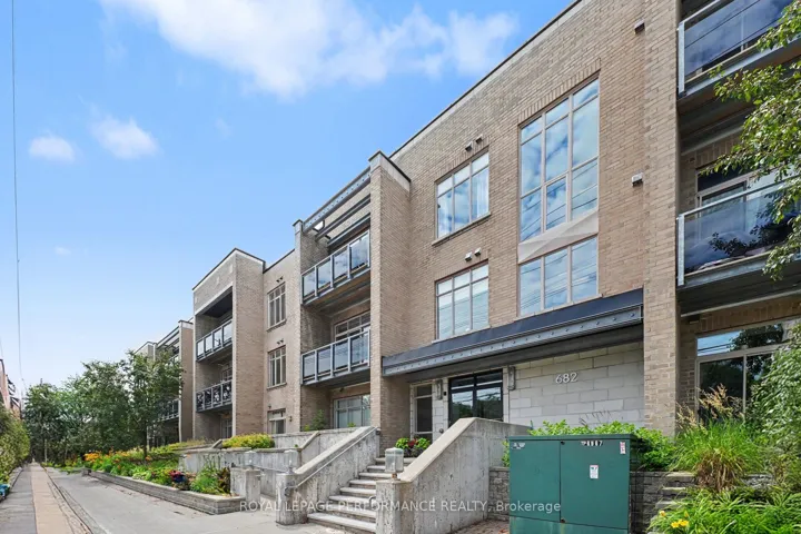 682 Churchill Avenue N 208, Carlingwood – Westboro And Area, ON K1Z 5G5