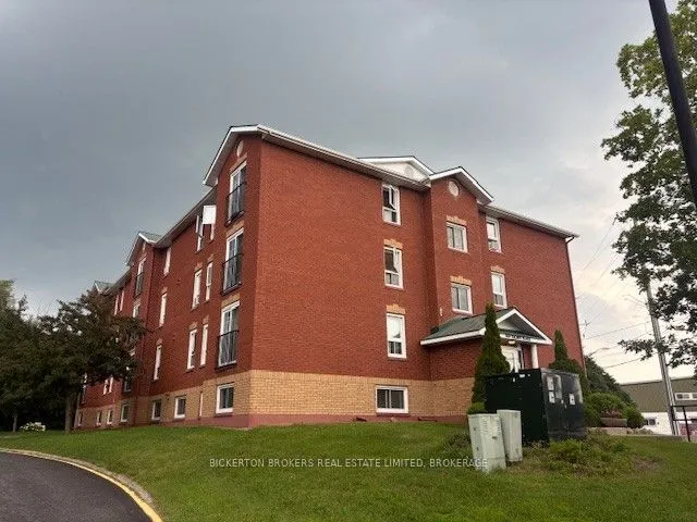 550 Talbot Place 301, Gananoque, ON K7G 3C6